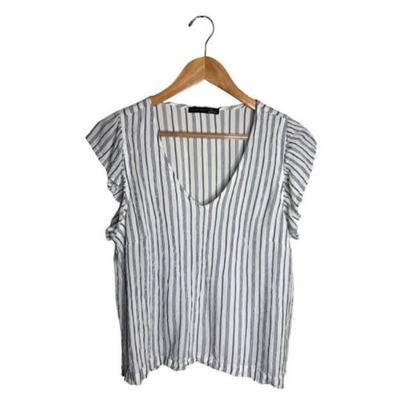 Black Tape Blouse White Striped Rayon Cotton Blend Size Large Ruffled Sleeve - Picture 1 of 7